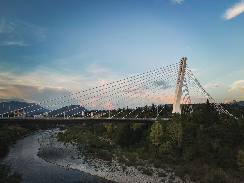 Hallan sin vida a joven cerca del puente Maravillas en Juliaca